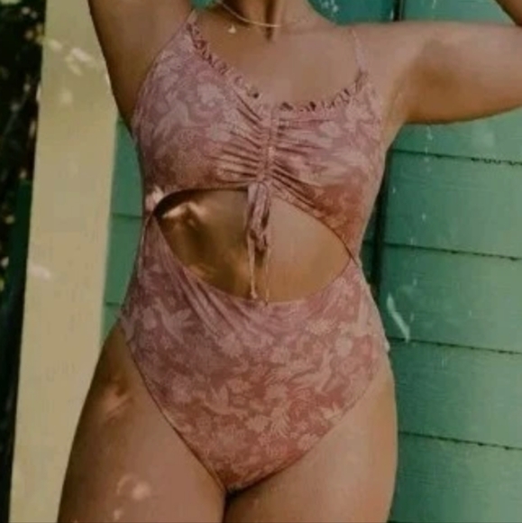 PLUS Anthropologie Shawna Ruched One-Piece Swimsuit Size 2X - Picture 7 of 9